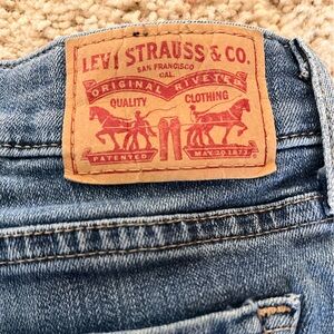 Women’s 711 skinny jeans